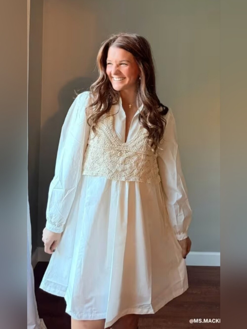 ANNIEWEAR Cream Crochet Knit Vest Over Cream Shirt Dress SIZE M, USED LAKE NEW.